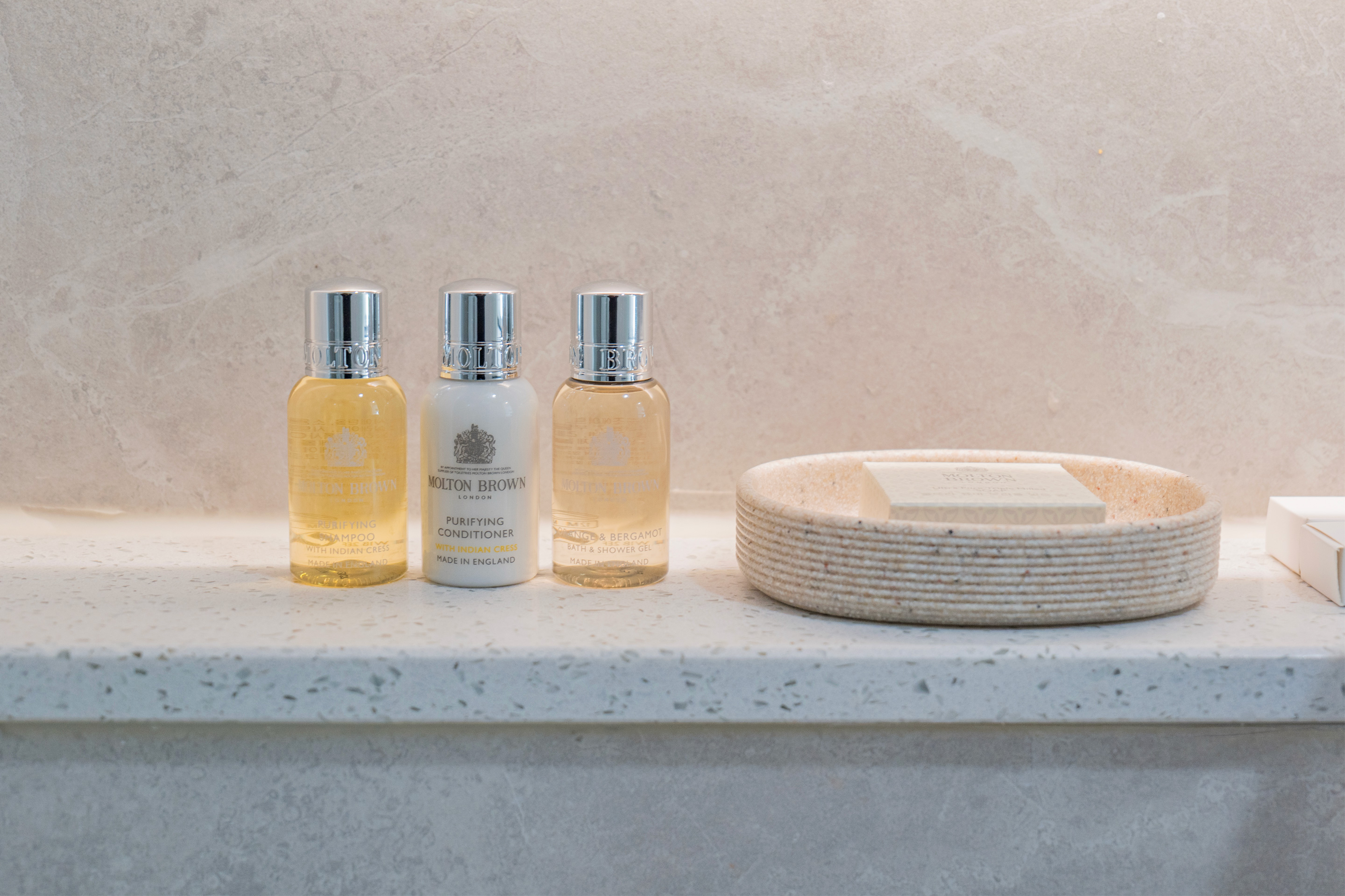 디어웨이브의 1F 가든 스위트