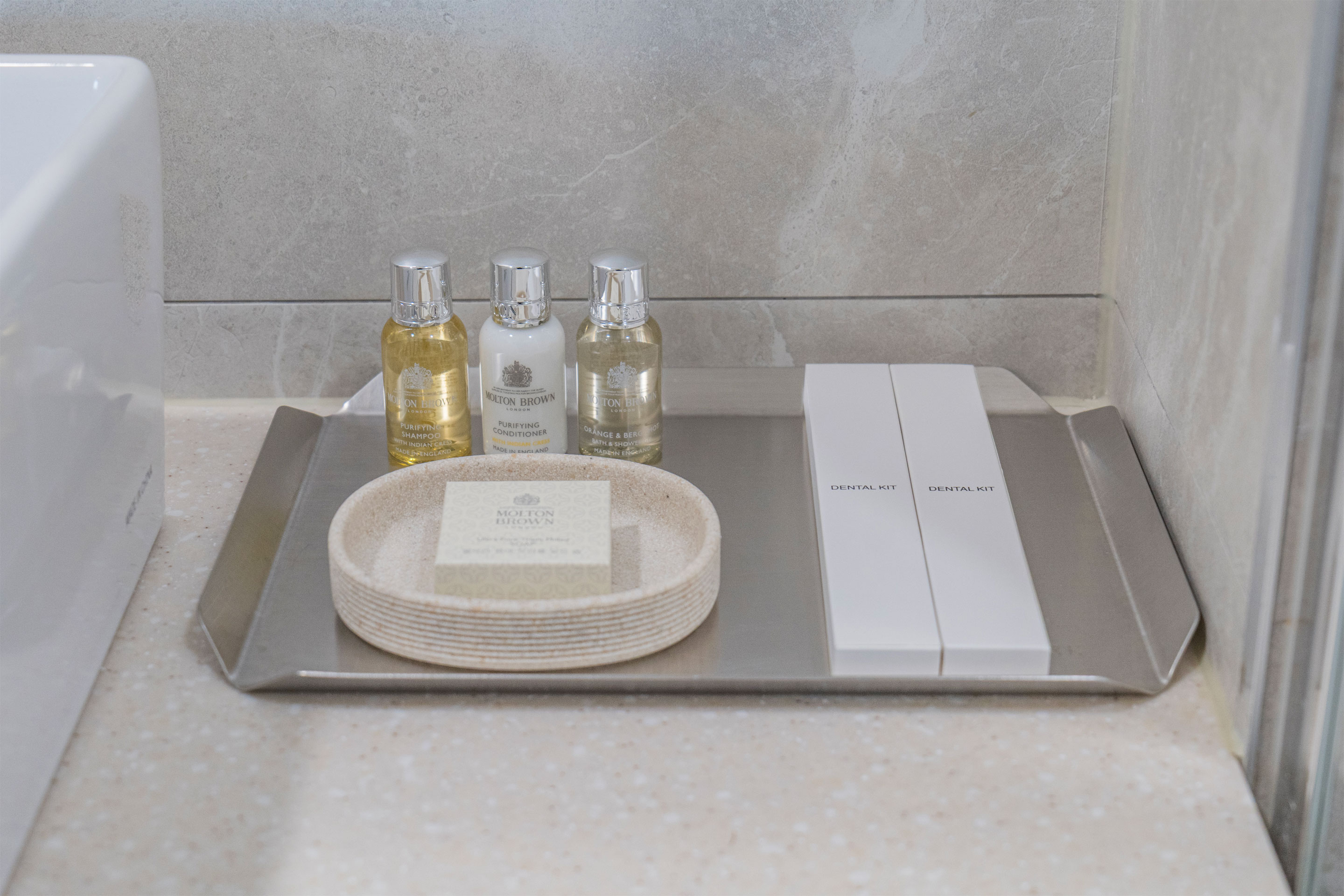 디어웨이브의 3F 웨이브 스위트